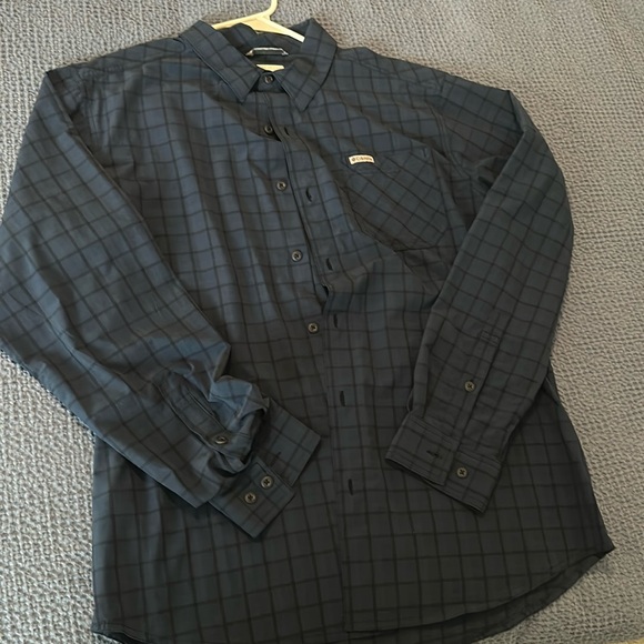 Men’s large Columbia shirt - Picture 1 of 3